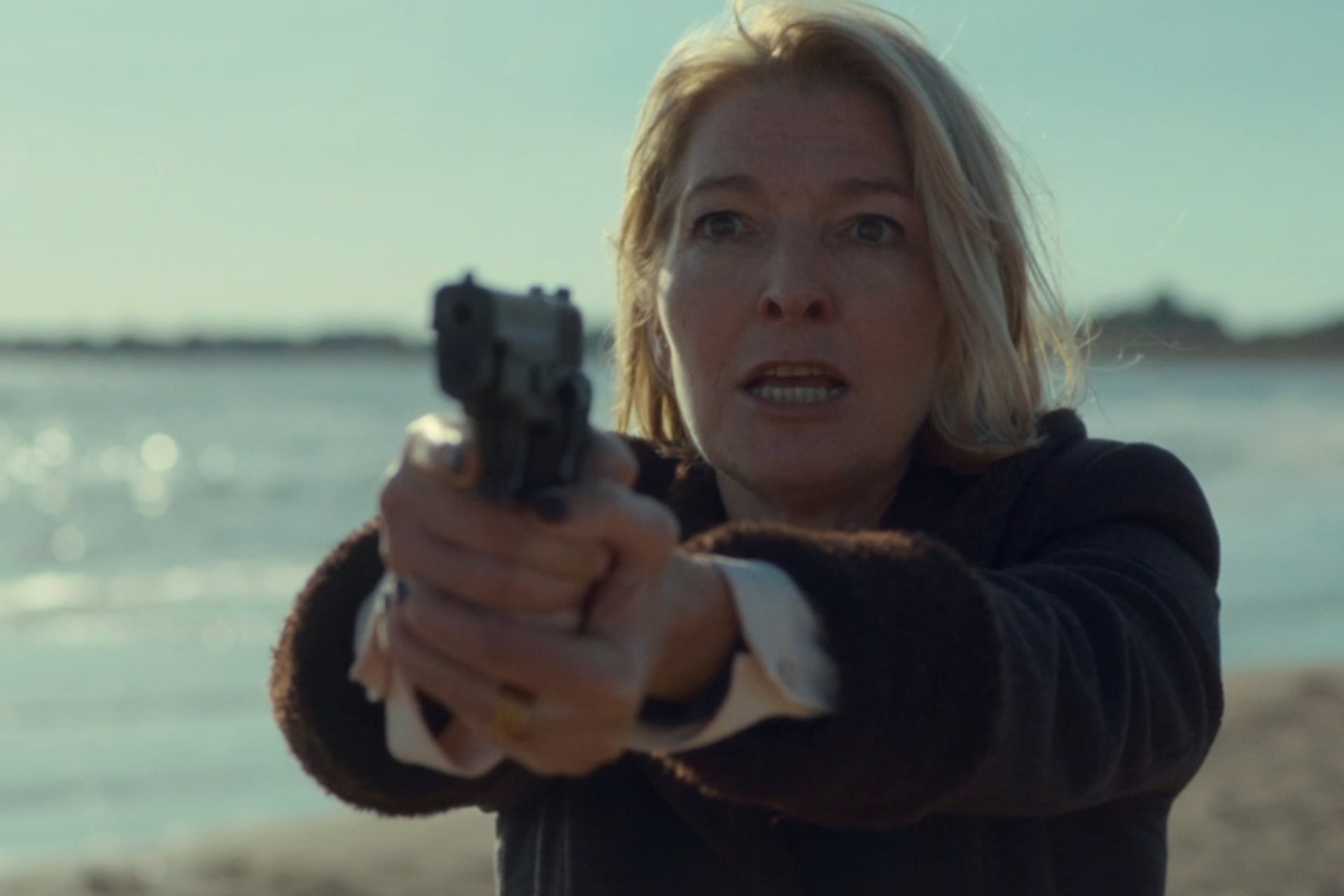 War Between Land And Sea Kate Gun